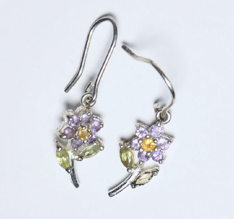 Colorful Hoop Earrings for Casual Look-Gemstone Flower Earrings