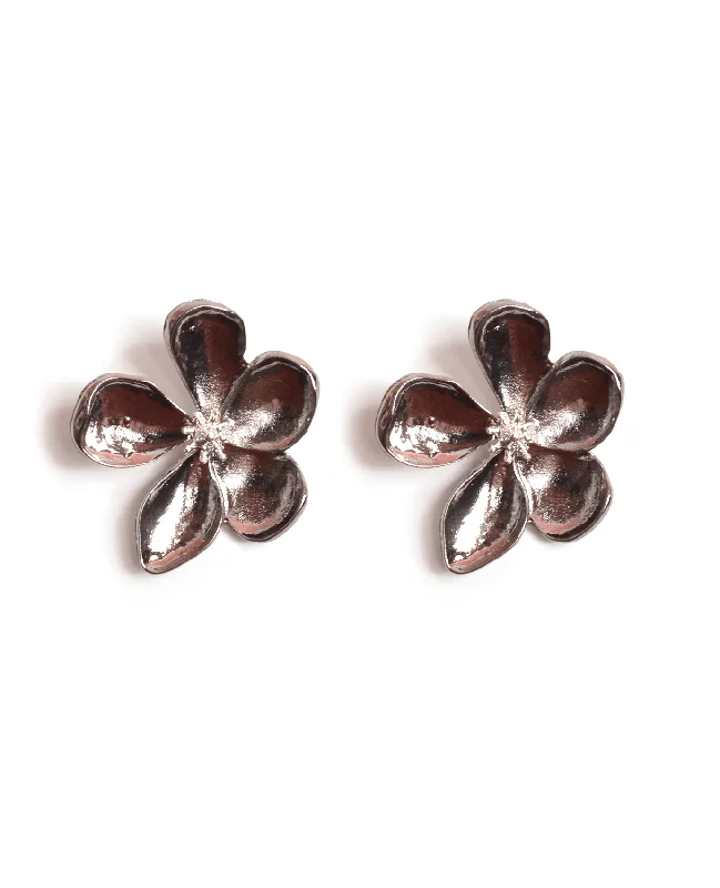 Sparkling Earrings for Bold Fashion-Metallic Flower Earrings