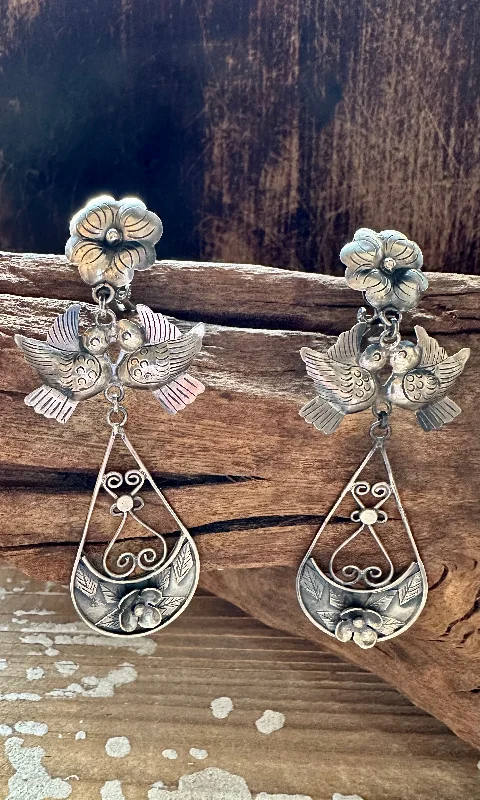 Minimalist Earrings for Daily Wear-FEDERICO FLOWER LOVEBIRDS Mexican Silver Earrings